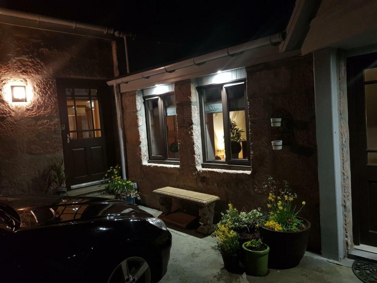 The Smiddy Suite Ellon ภายนอก รูปภาพ
