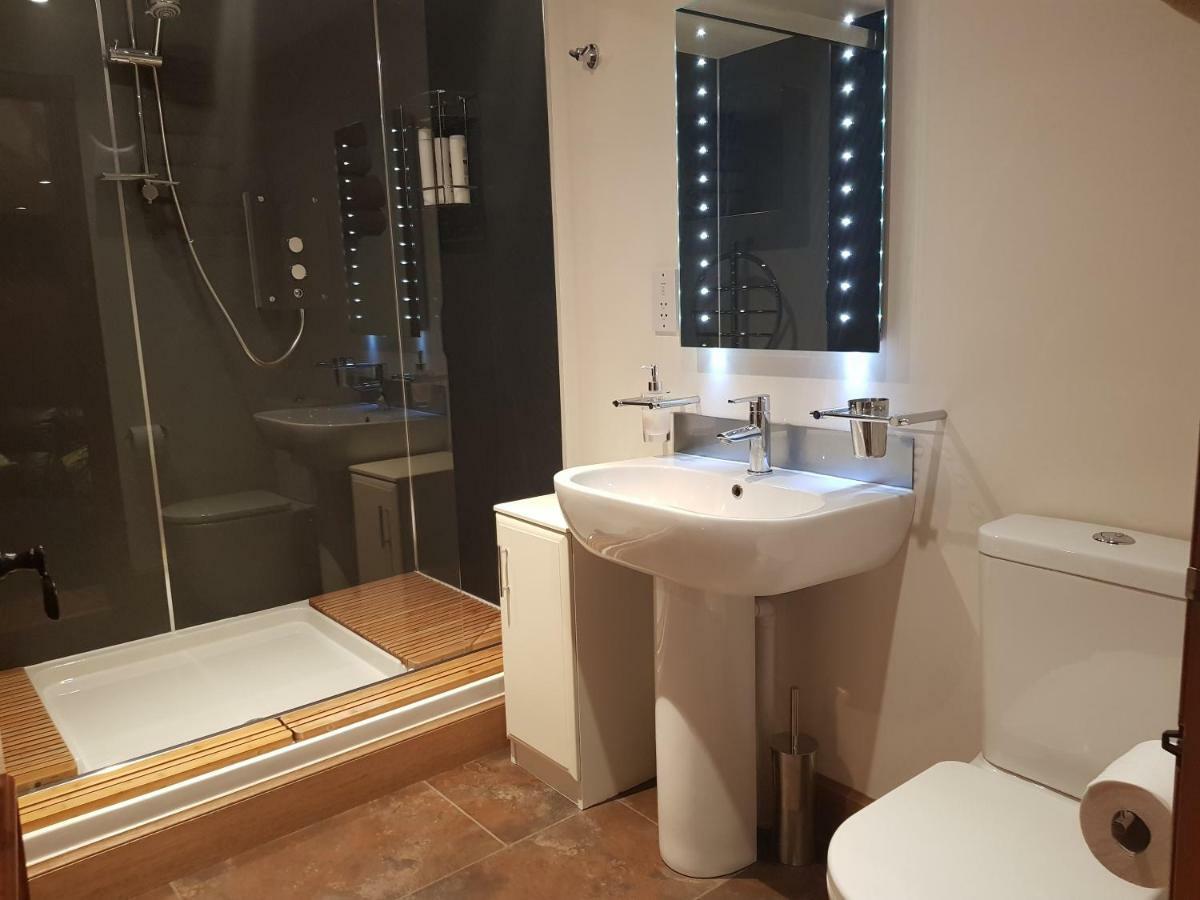 The Smiddy Suite Ellon ภายนอก รูปภาพ