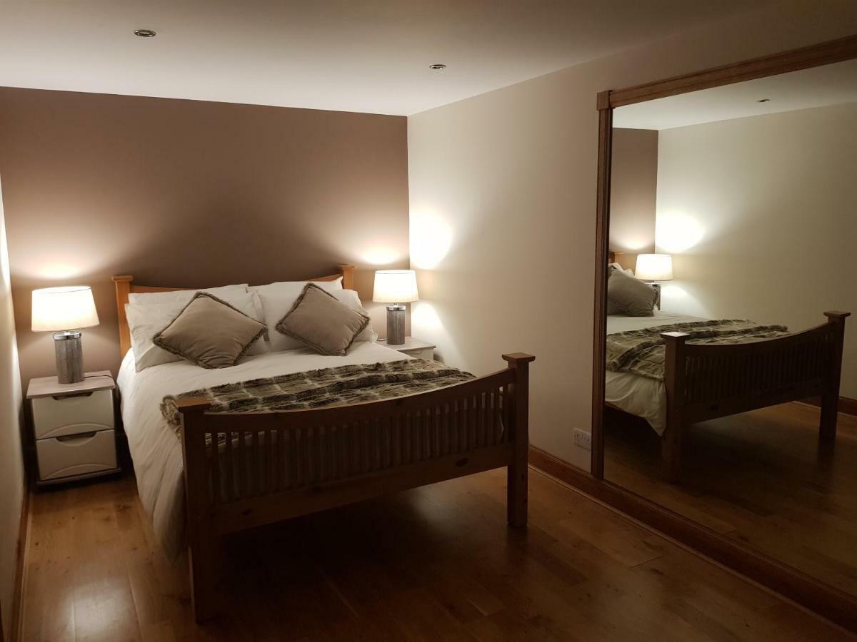 The Smiddy Suite Ellon ภายนอก รูปภาพ